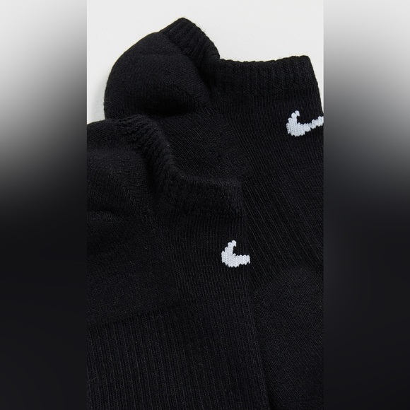 Nike dri-fit everyday plus cushioned no show socks 3 pack SX6889-010 - Picture 3 of 11